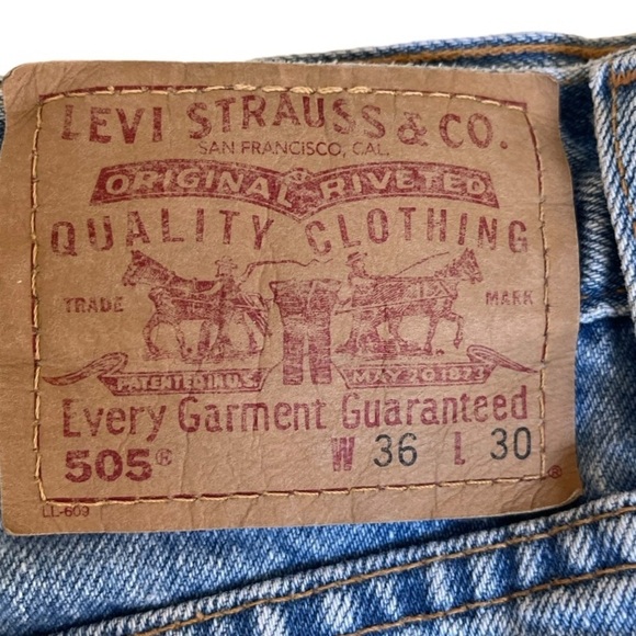 Levi’s 505 Regular Leg Straight Fit Jeans in Light Blue Size 36/30 - Picture 6 of 10